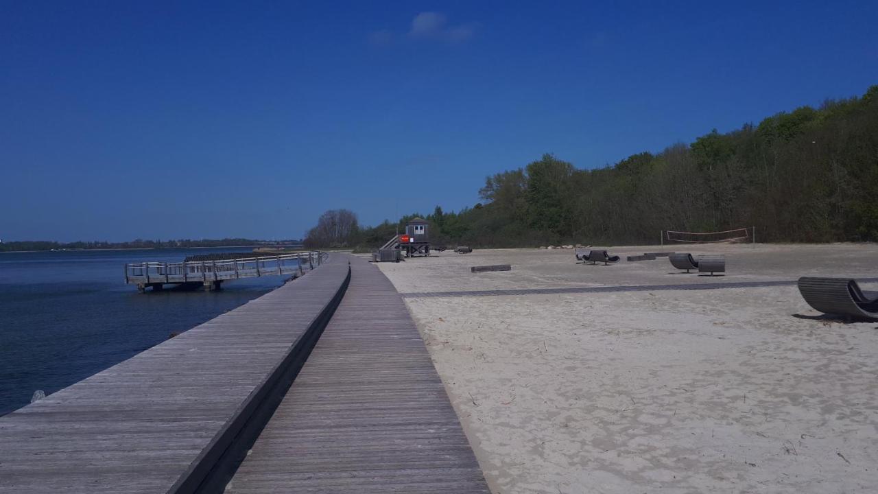 Ferienhaus Seestern Altefähr Buitenkant foto